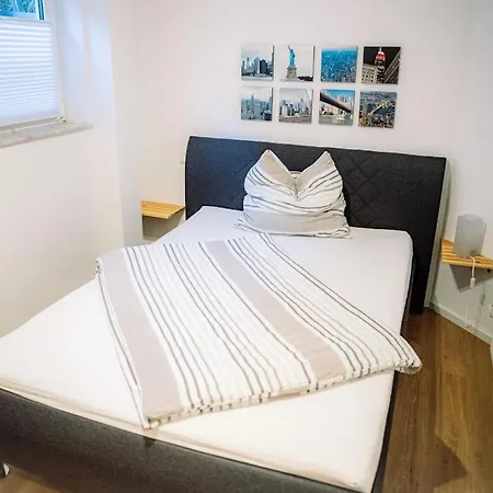 Apartmán Wohnen Im Gruenen, Privatsauna, Stadtnah, Ruheoase *
